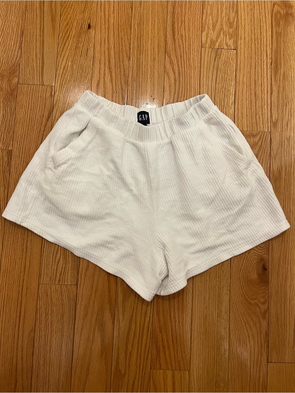 GAP White Ribbed Athletic Lounge Shorts